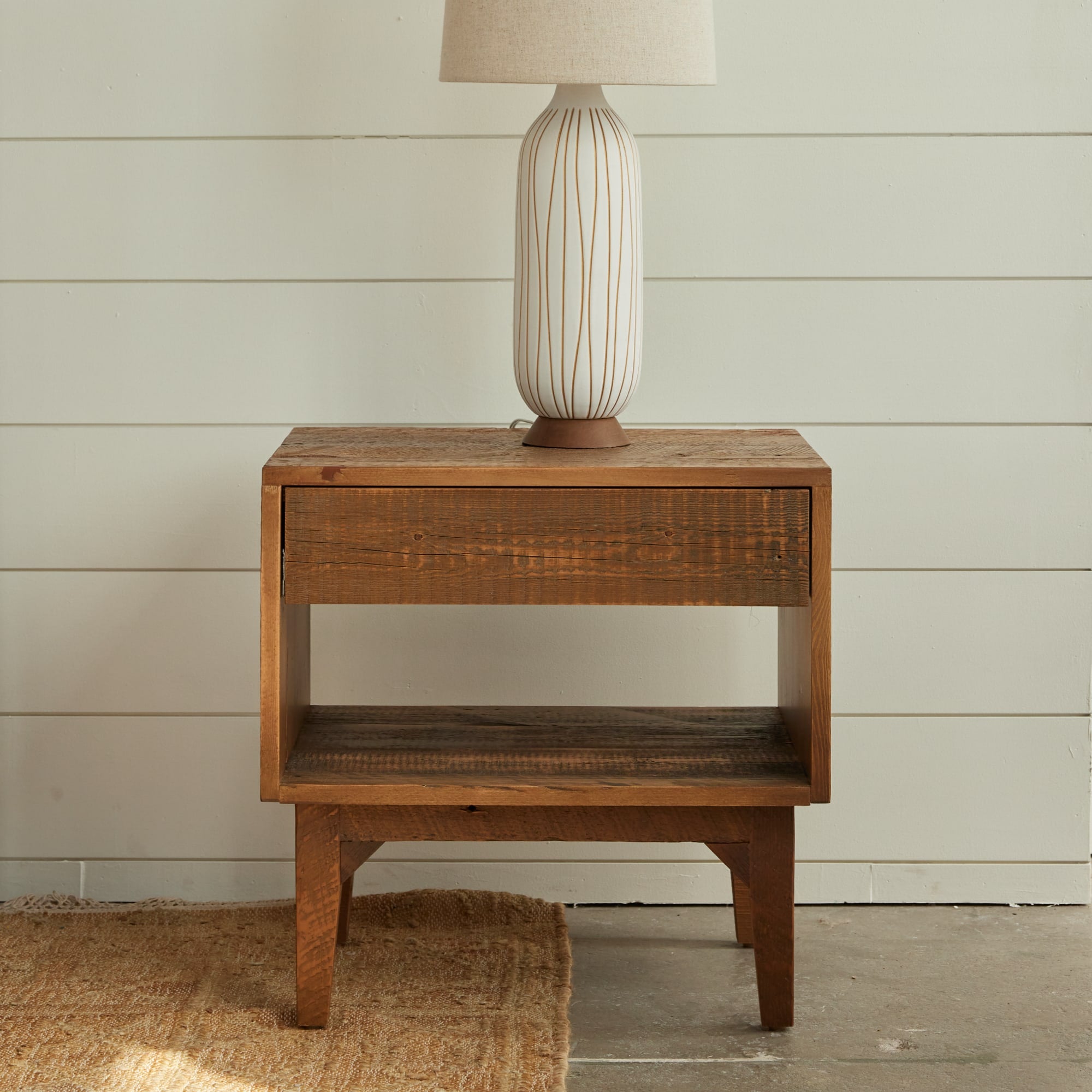 AVOCADO_NATURAL_WOOD_END_TABLE_0006_2000w